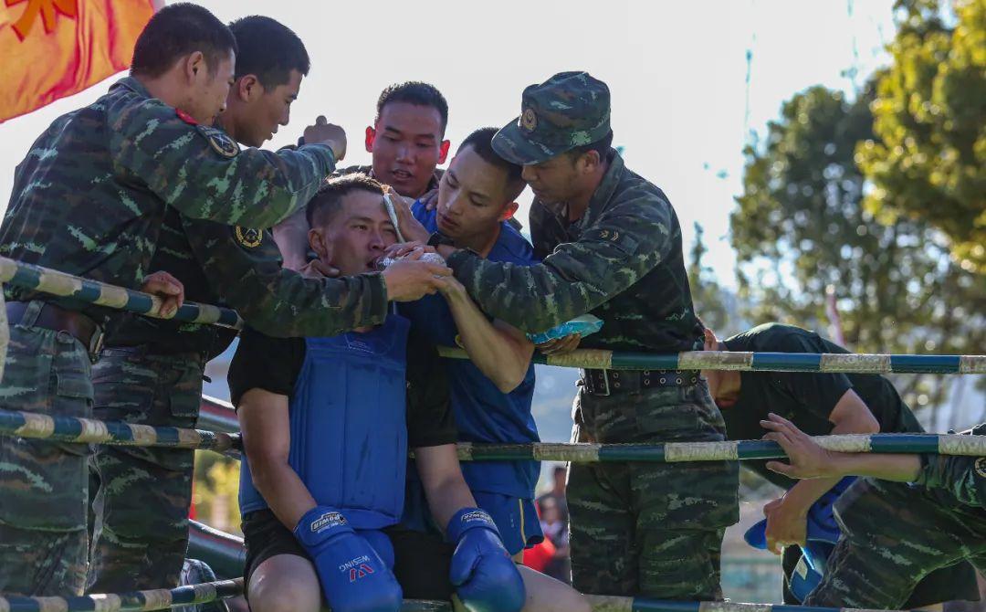 经典对决再现球场上激情澎湃