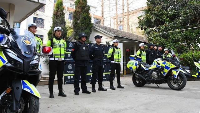 高水平对抗现场热情高涨，气氛悲壮